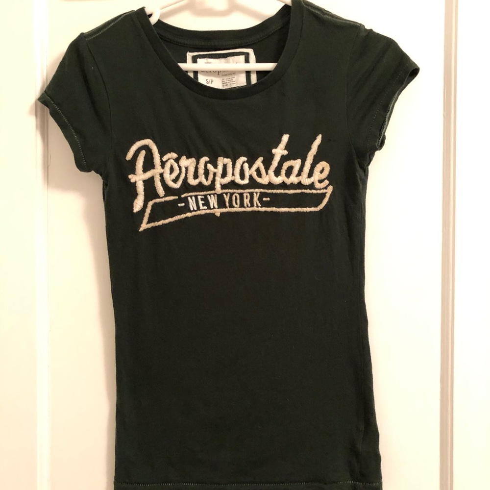 Dark Green Aeropostale’s shirt